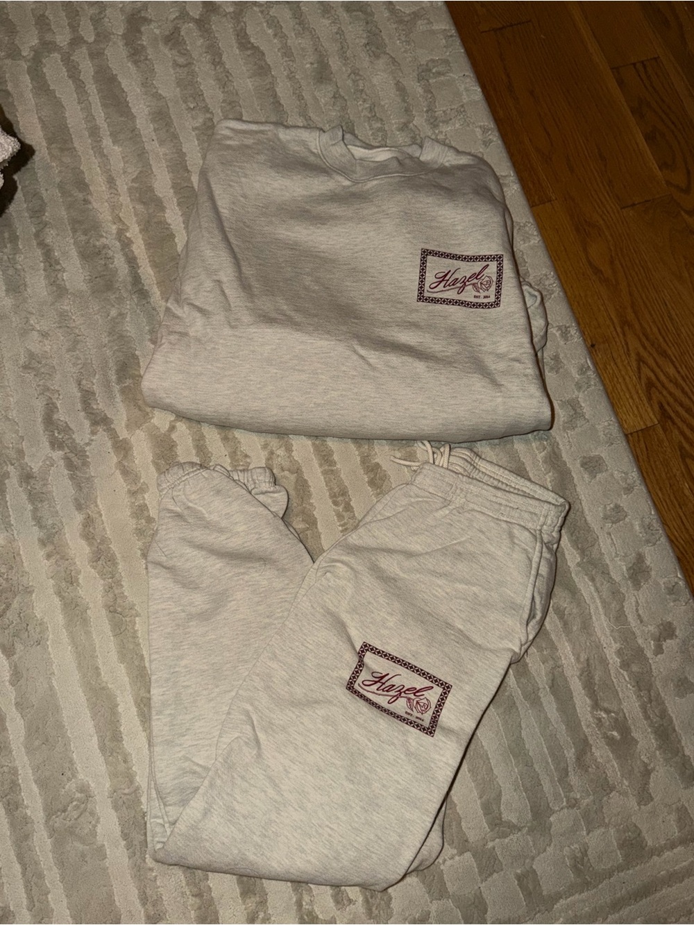 Hazel Cream Sweatshirt & Joggers Set - Women's Cozy Hoodie
